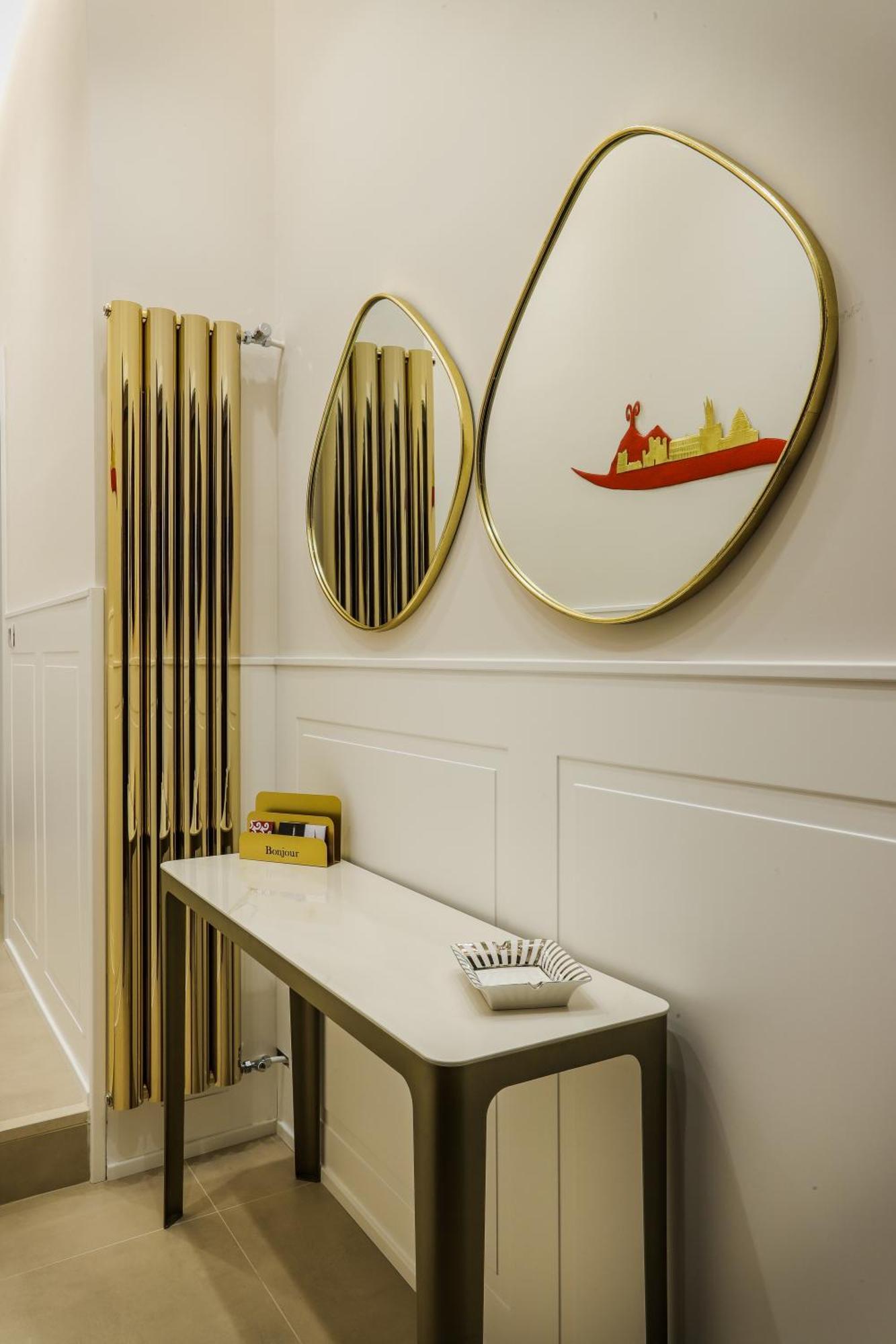 Conte Relais Suite Naples Luaran gambar